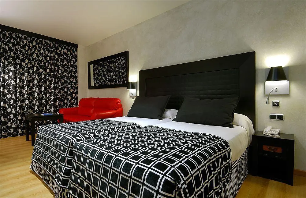 Salles Hotel Malaga Centro 4*,  Spanje
